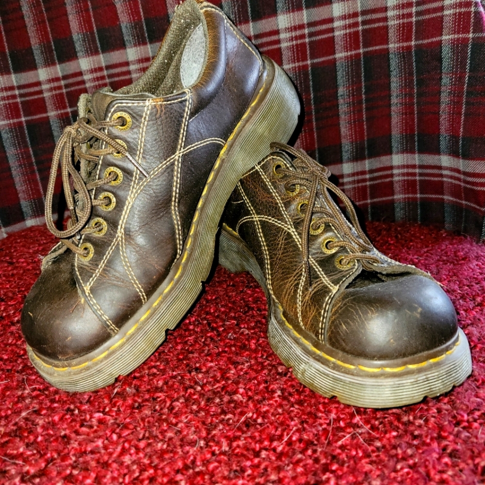 Womens Dr. Martens work shoe Size 11